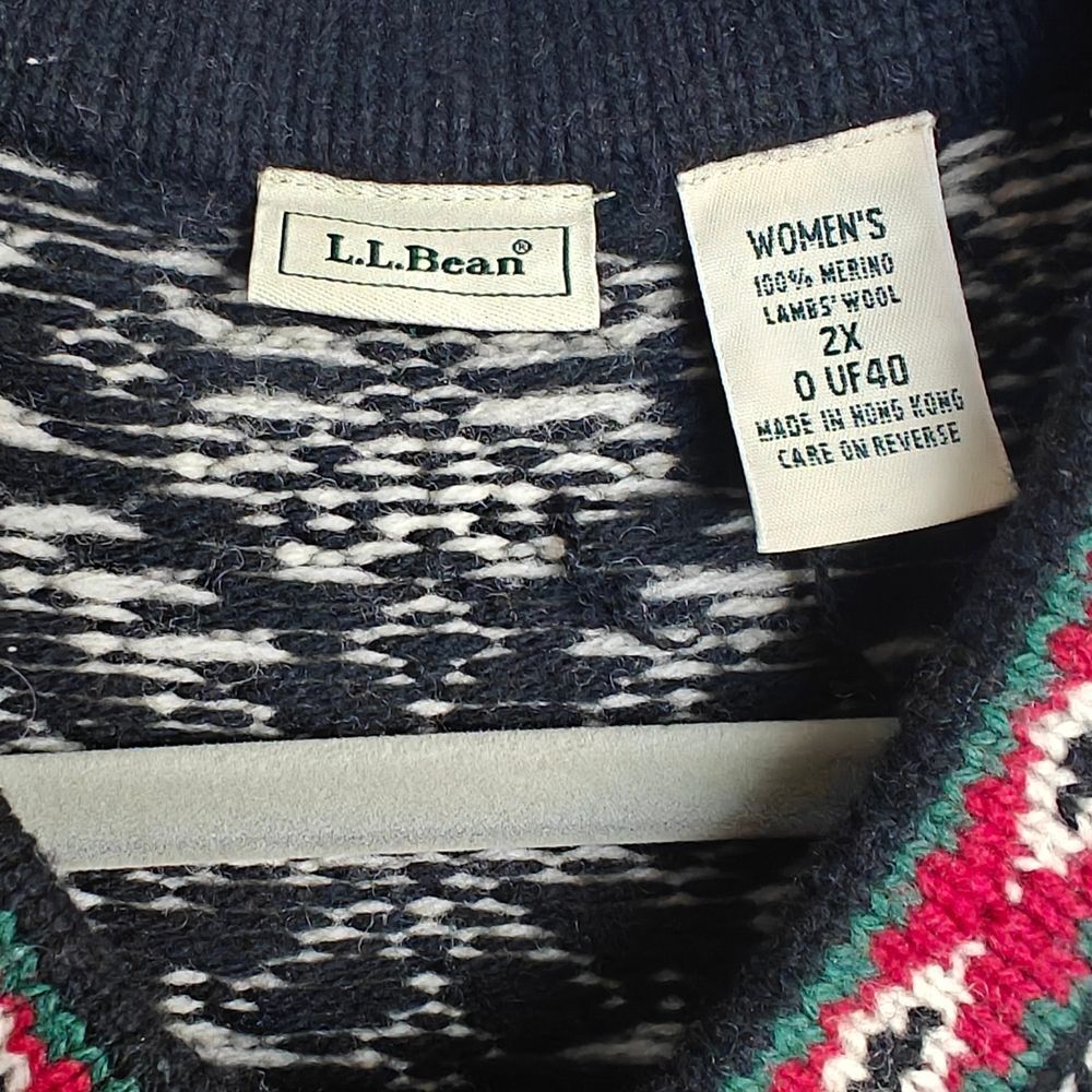 L.L. Bean 100% Merino Wool Cream and Black Patterned Cardigan with Red Trim - Picture 7 of 7